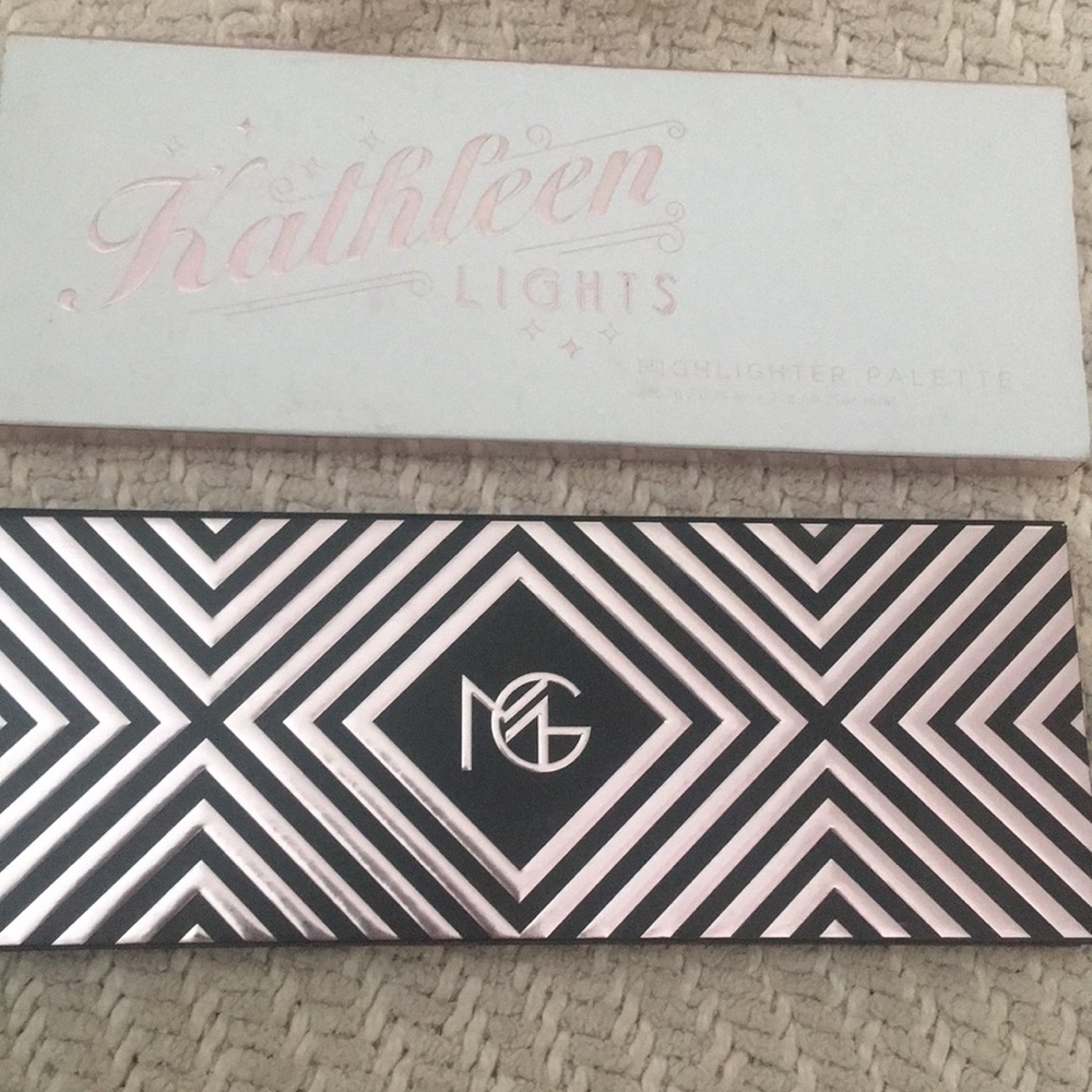 Kathleen Lights MG Highlight Palette